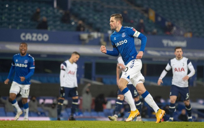 双重较量 双重较量